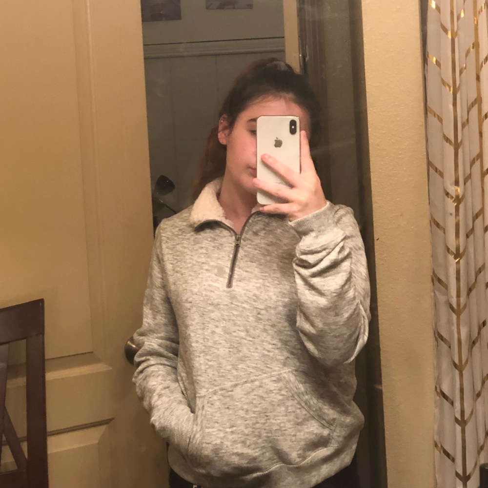 hollister jacket VERY COMFY